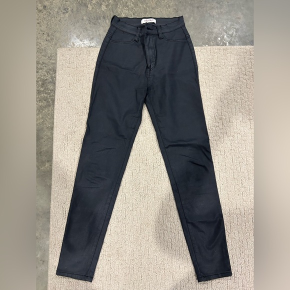 Vibrant MIU women’s black pleather/leather skinny pants - Picture 1 of 7